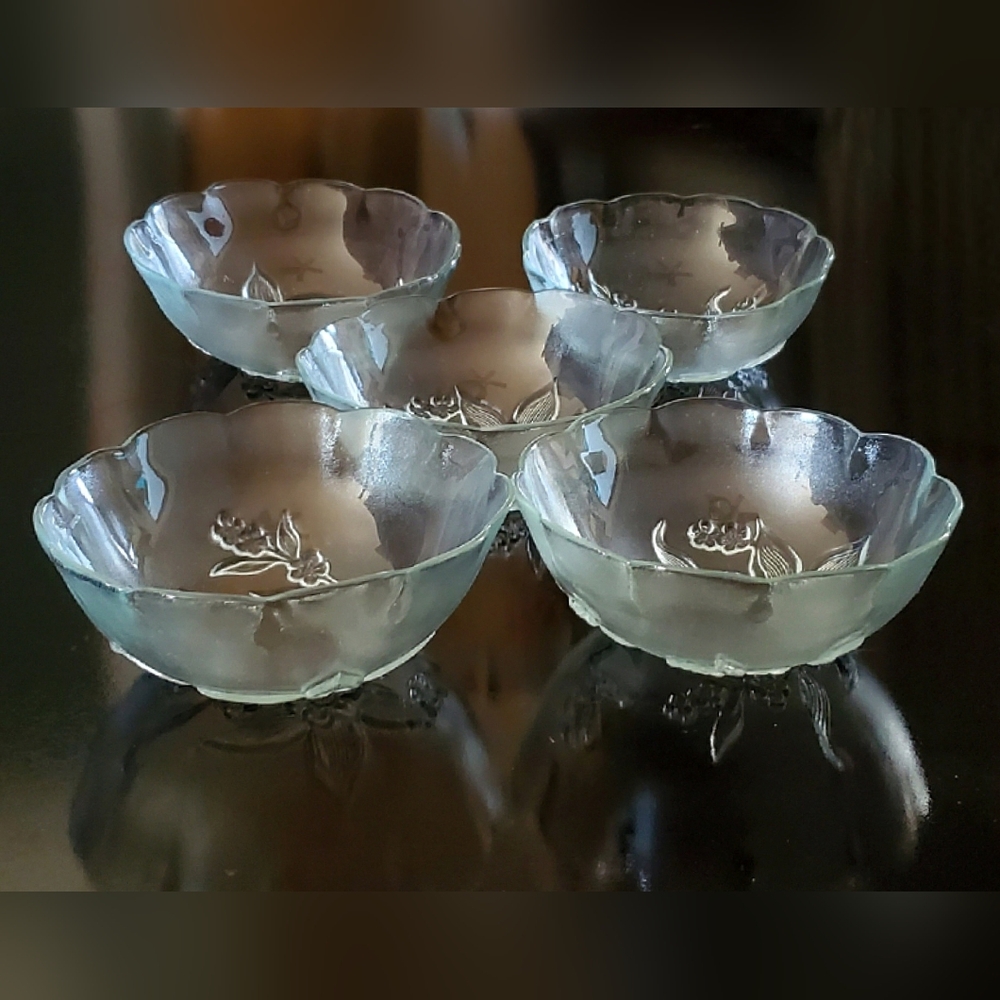 5 Frosty Flower Shaped & Floral Pattern Clear Glass 6" Bowls.